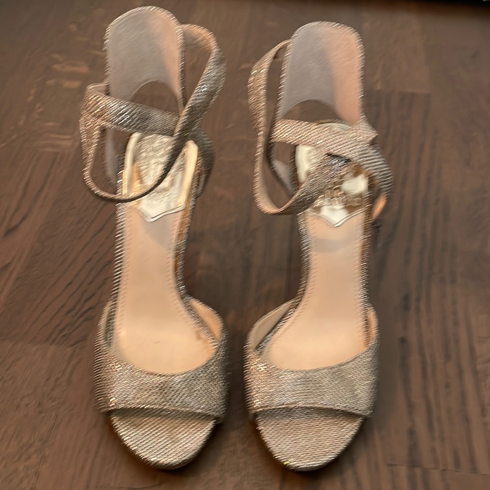 Vince Camuto sparkly gold fun heels